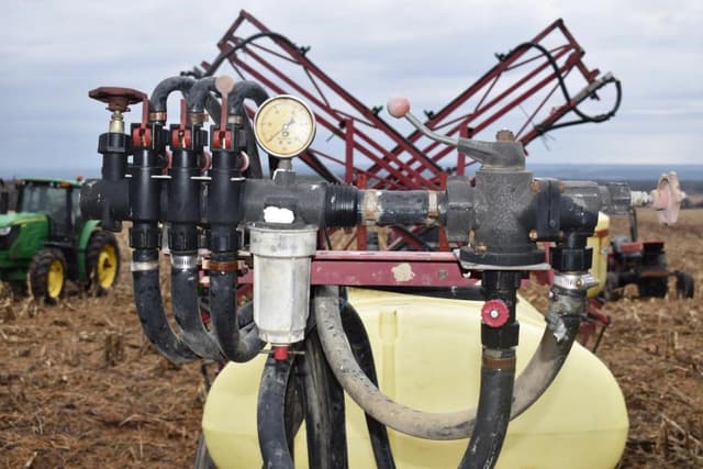 Image of Hardi TL300 equipment image 3