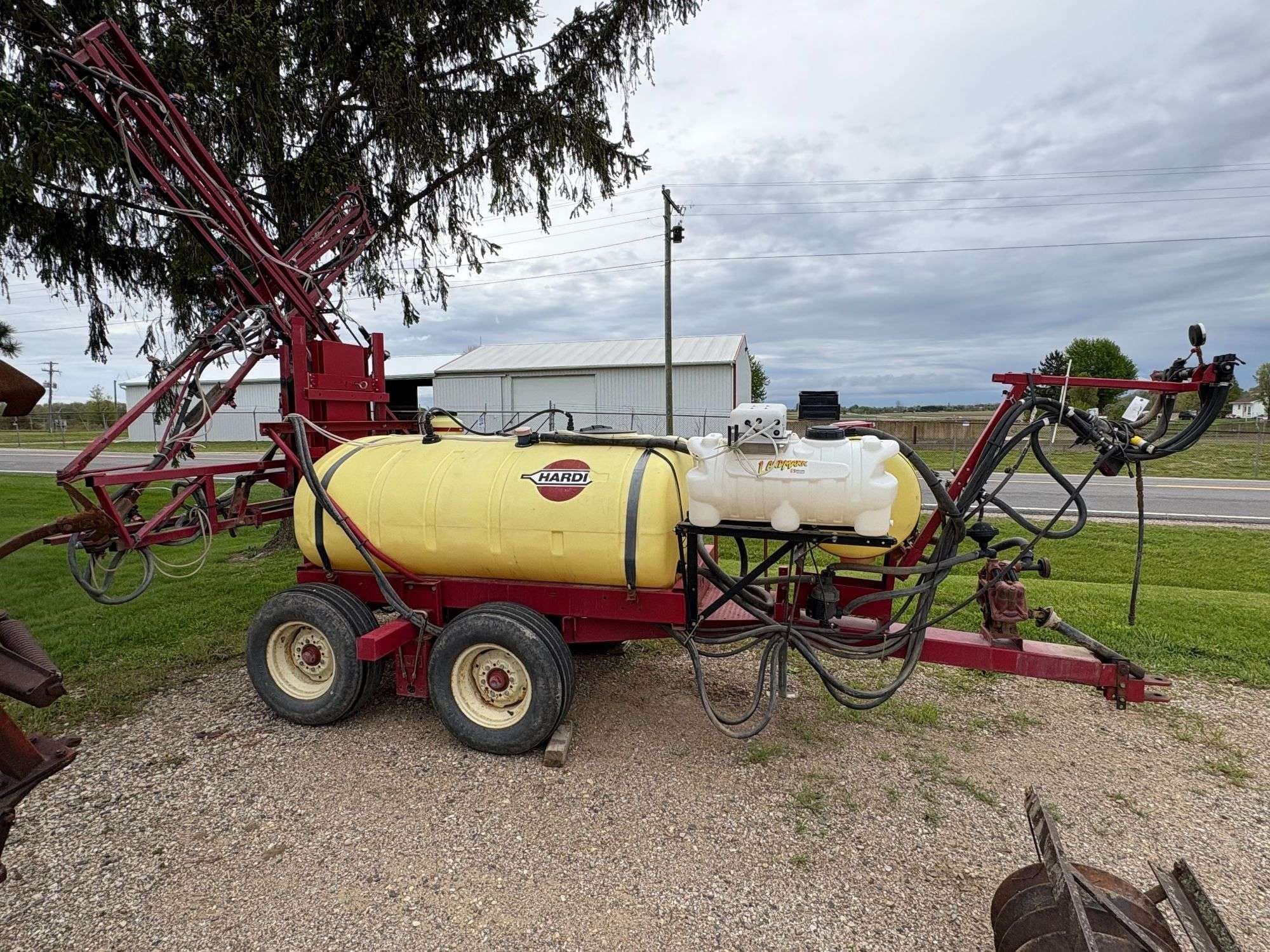 Hardi TL500 Equipment Image0