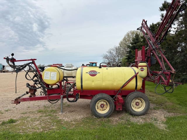 Image of Hardi TL500 equipment image 1