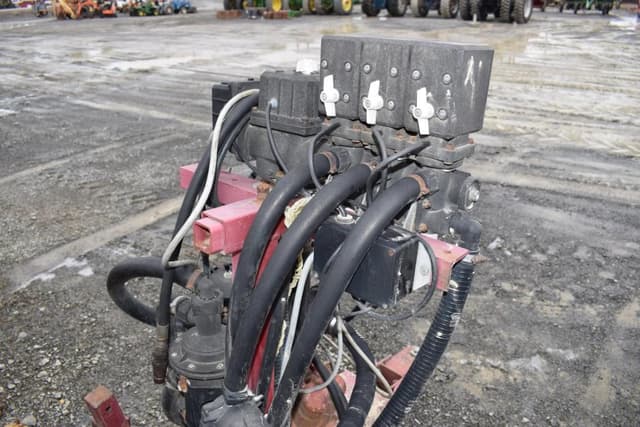 Image of Hardi TR500 equipment image 2