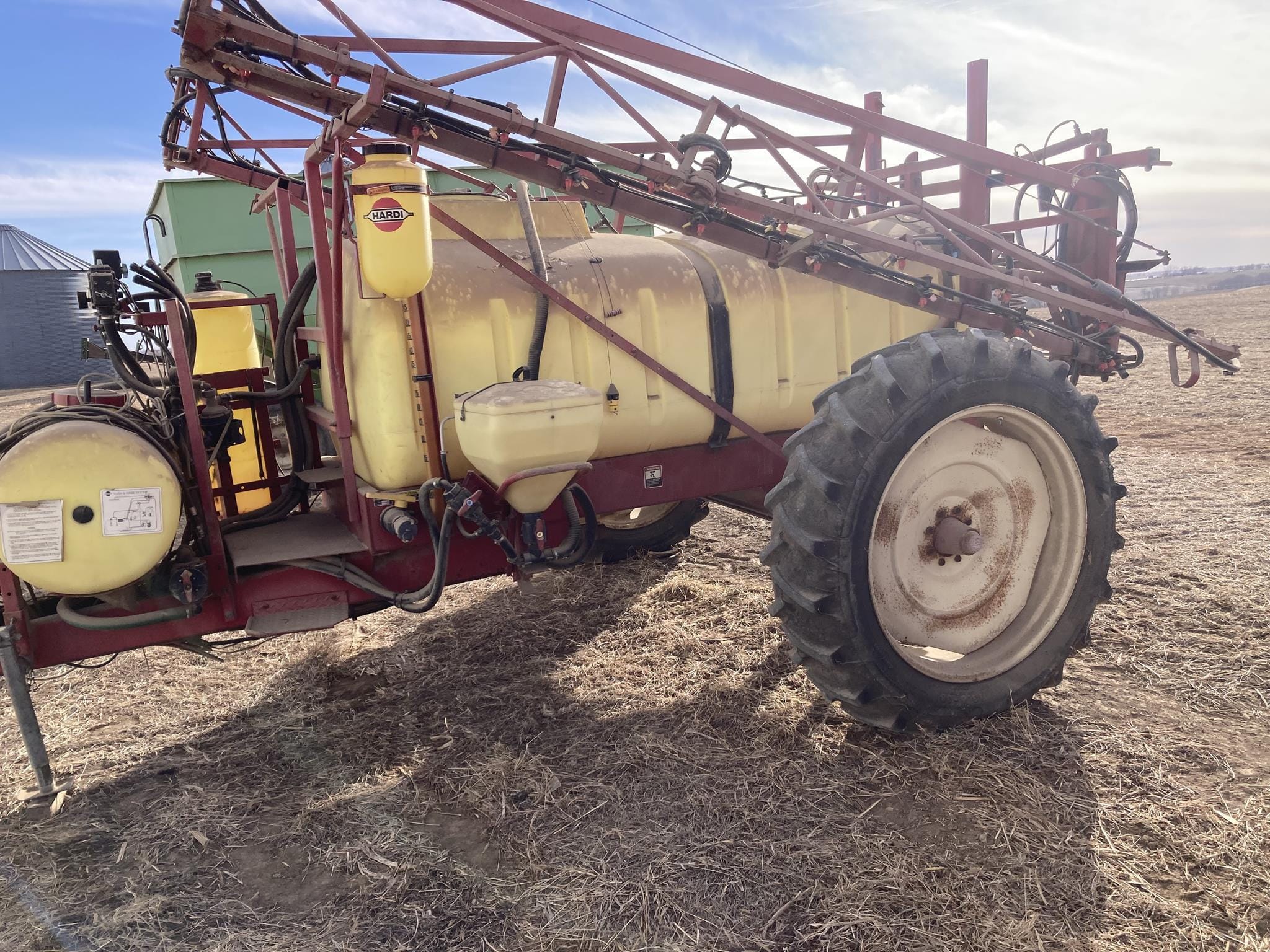 Hardi TR1000 Equipment Image0