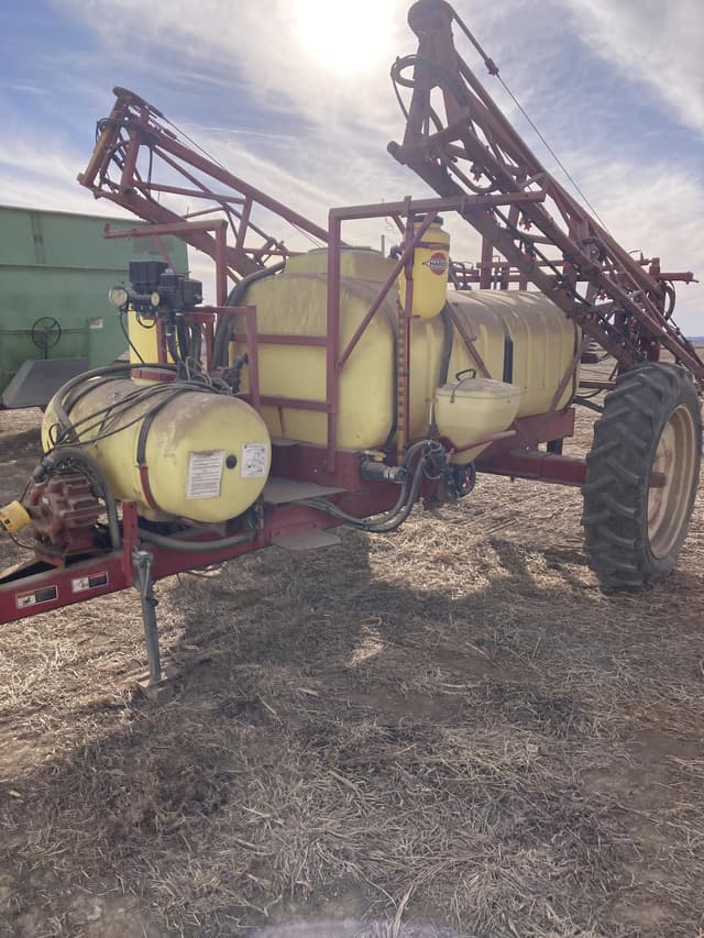 Image of Hardi TR1000 equipment image 1