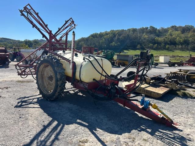 Image of Hardi TR500 equipment image 1