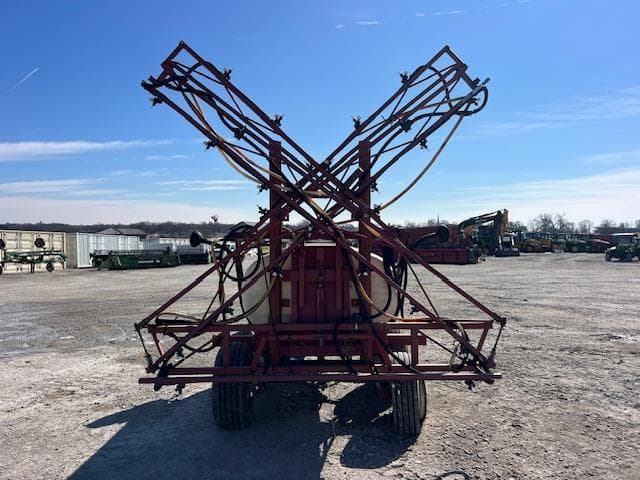 Image of Hardi TR500G equipment image 2