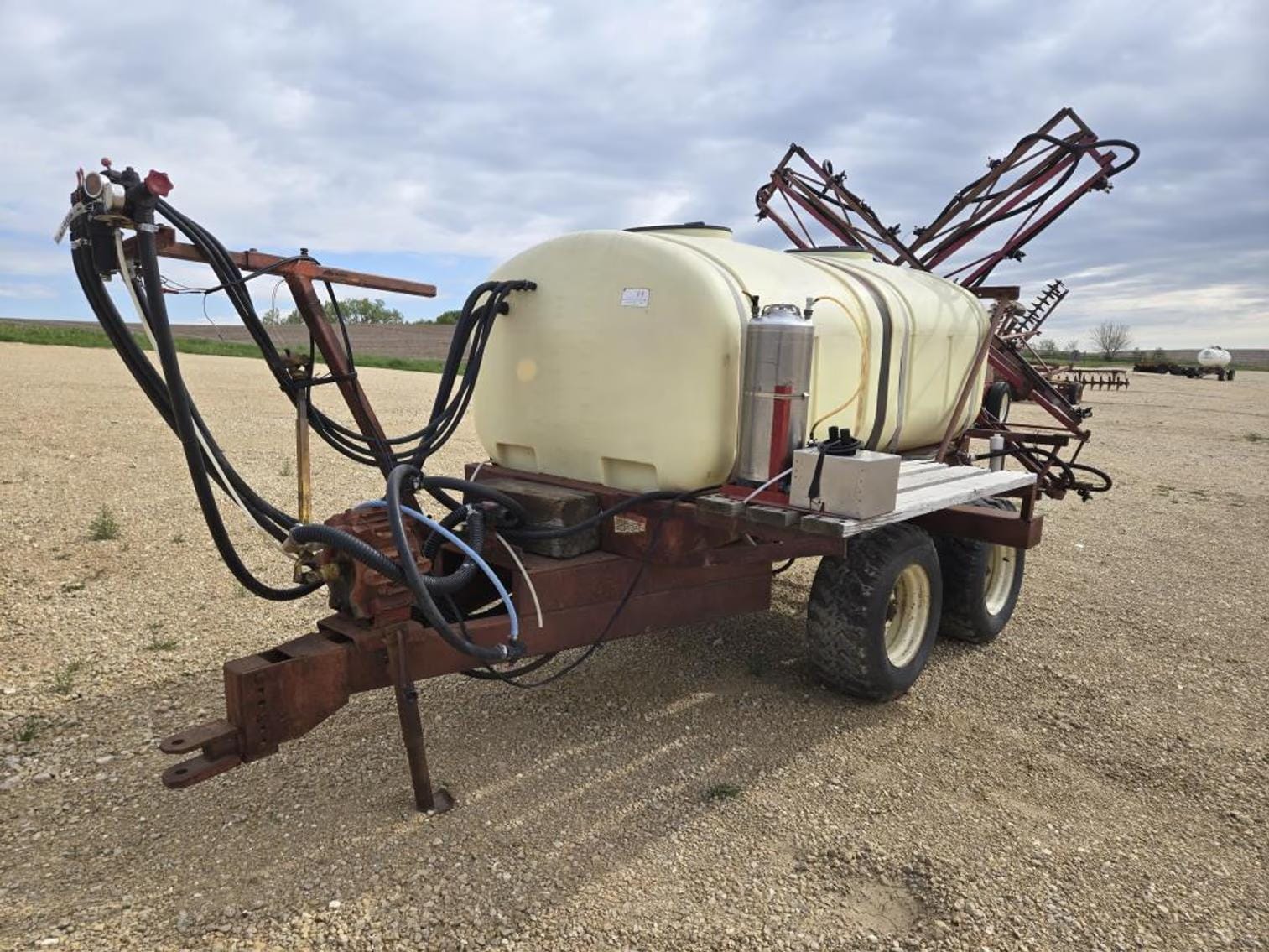 Hardi TR800 Equipment Image0