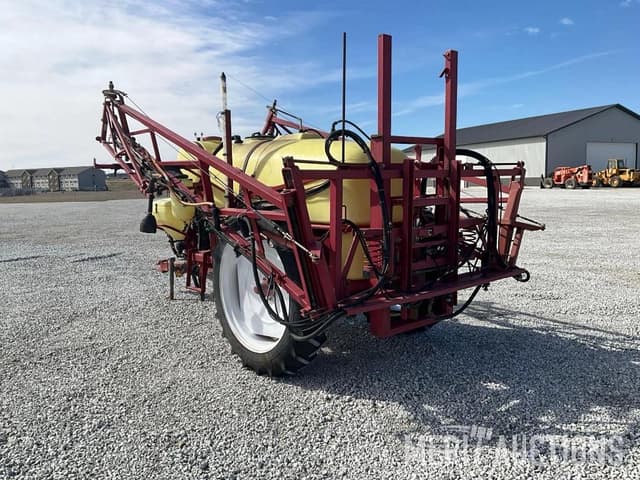 Image of Hardi TXH2400 equipment image 2