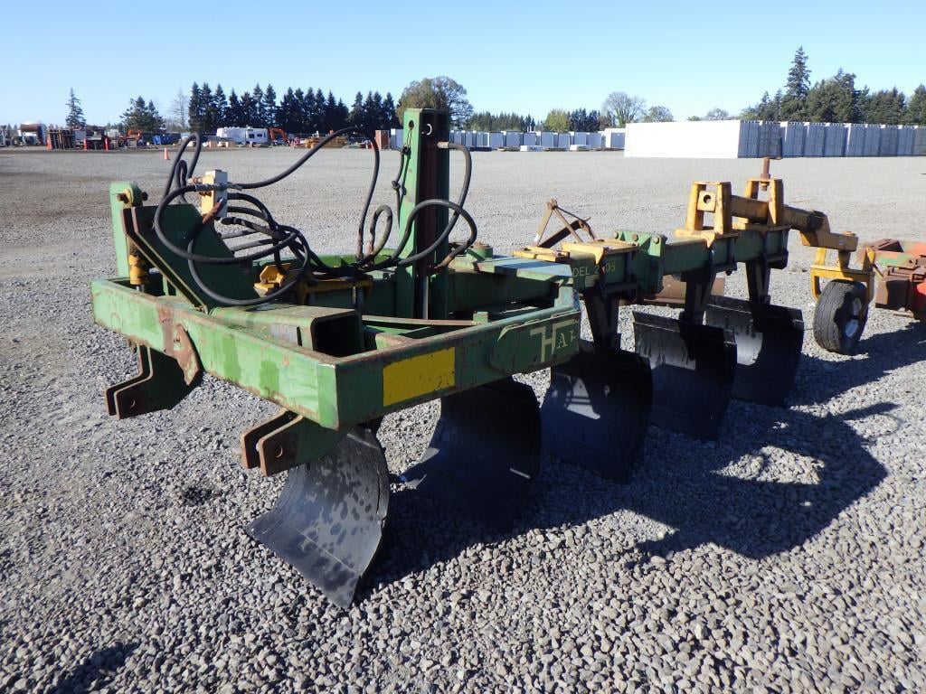 SOLD - Harrell 2805 Lot No. 6752 Tillage with 5 Bottoms | Tractor Zoom
