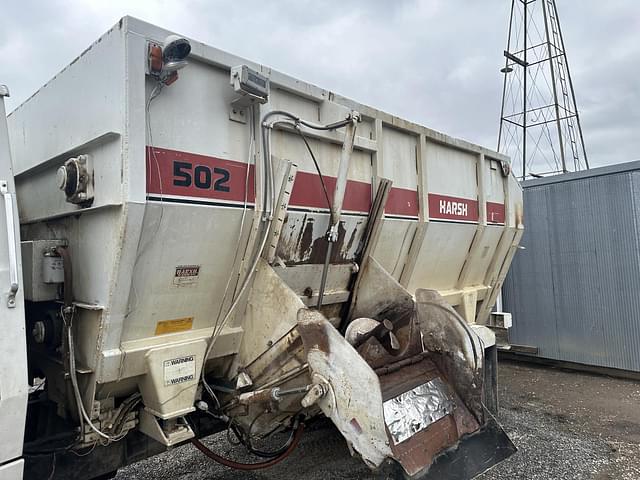 Image of Ford L8000 equipment image 2
