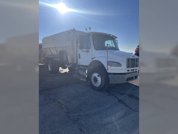 Image of Freightliner Undetermined equipment image 1