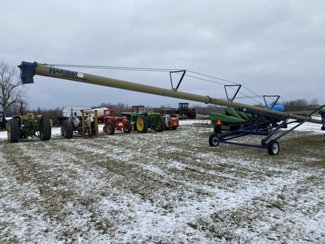 Image of Harvest International H1062 equipment image 4