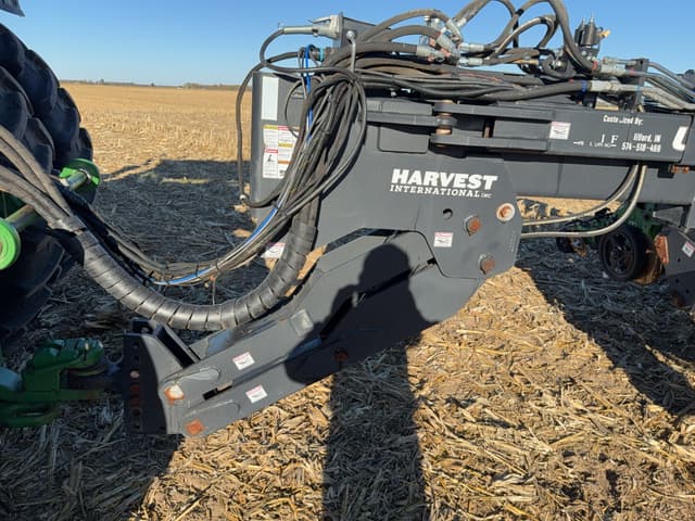 Image of Harvest International 16R30 equipment image 2