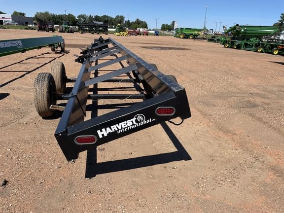 Main image Harvest International Challenger 4245