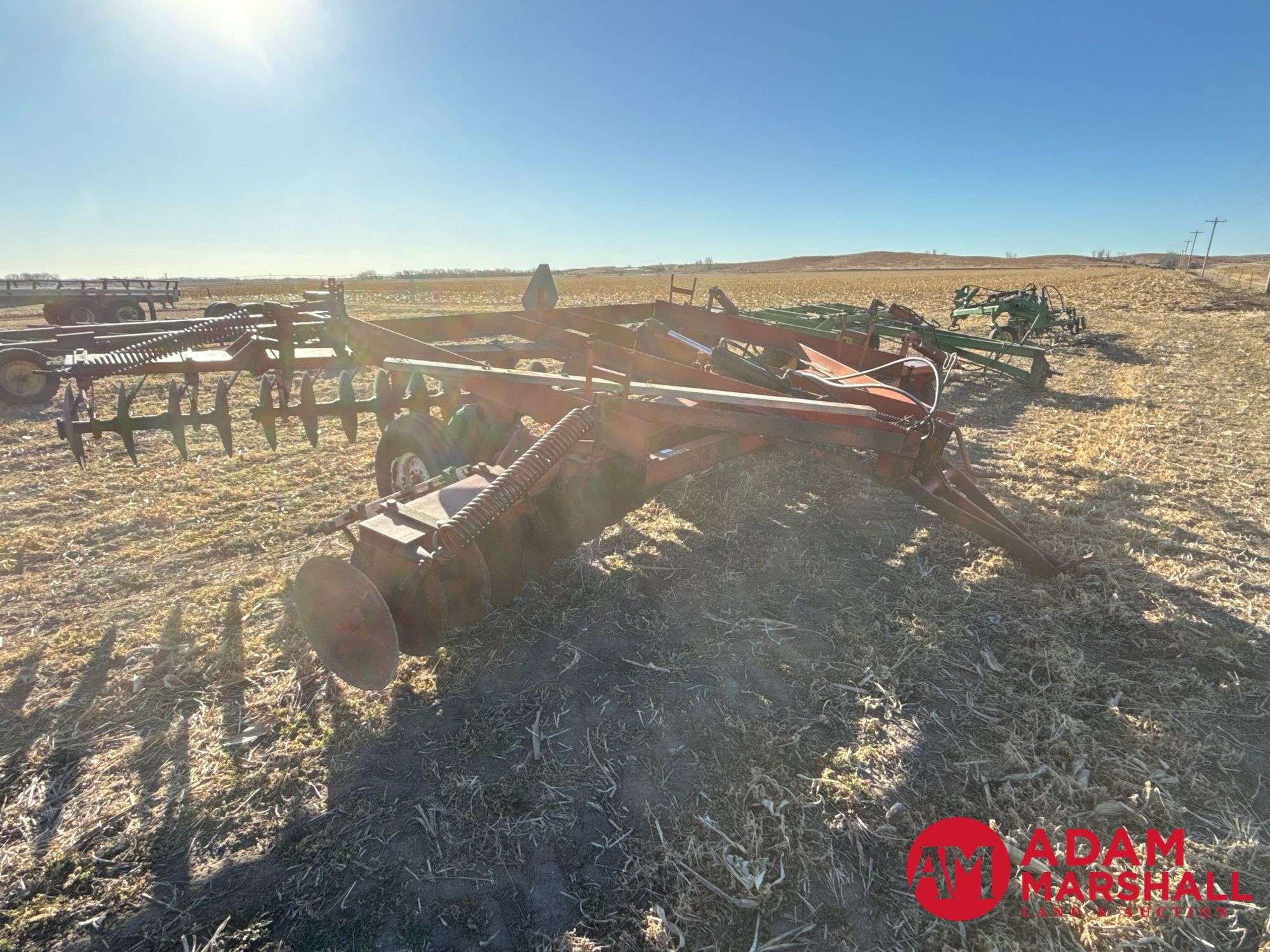 International Harvester 480 Equipment Image0