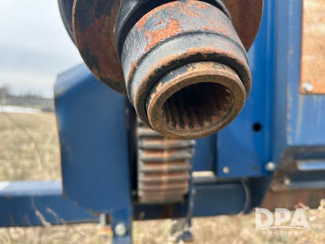 Image of Harvest International H13112 equipment image 3