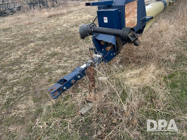 Image of Harvest International H13112 equipment image 1