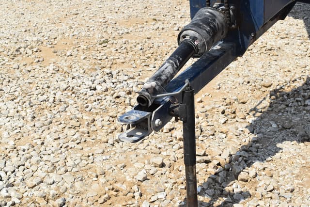 Image of Harvest International H1382 equipment image 3