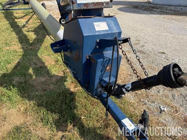 Image of Harvest International H1062 equipment image 4