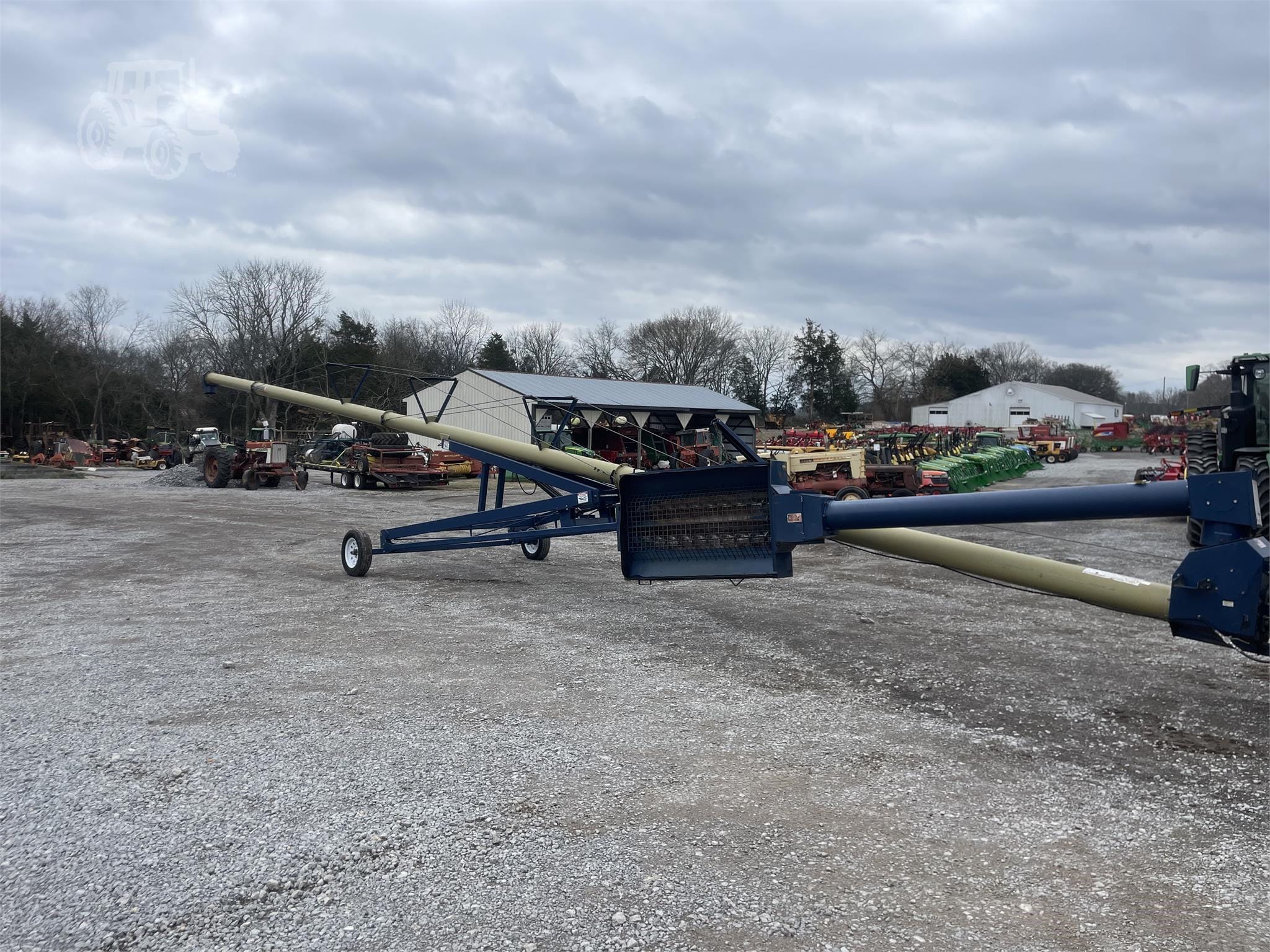 Harvest International H1072 Equipment Image0