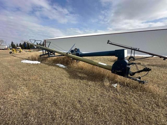 Image of Harvest International H1072 equipment image 3