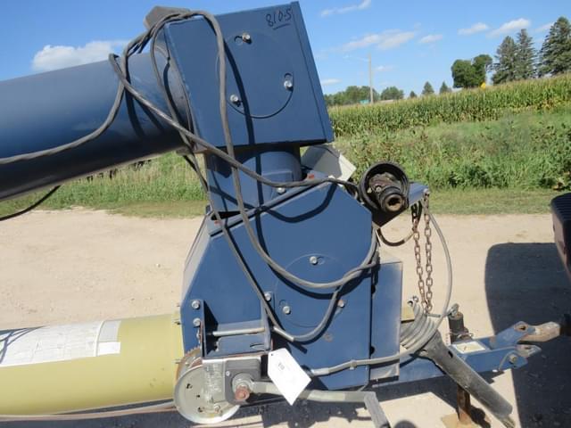 Image of Harvest International H1082 equipment image 4