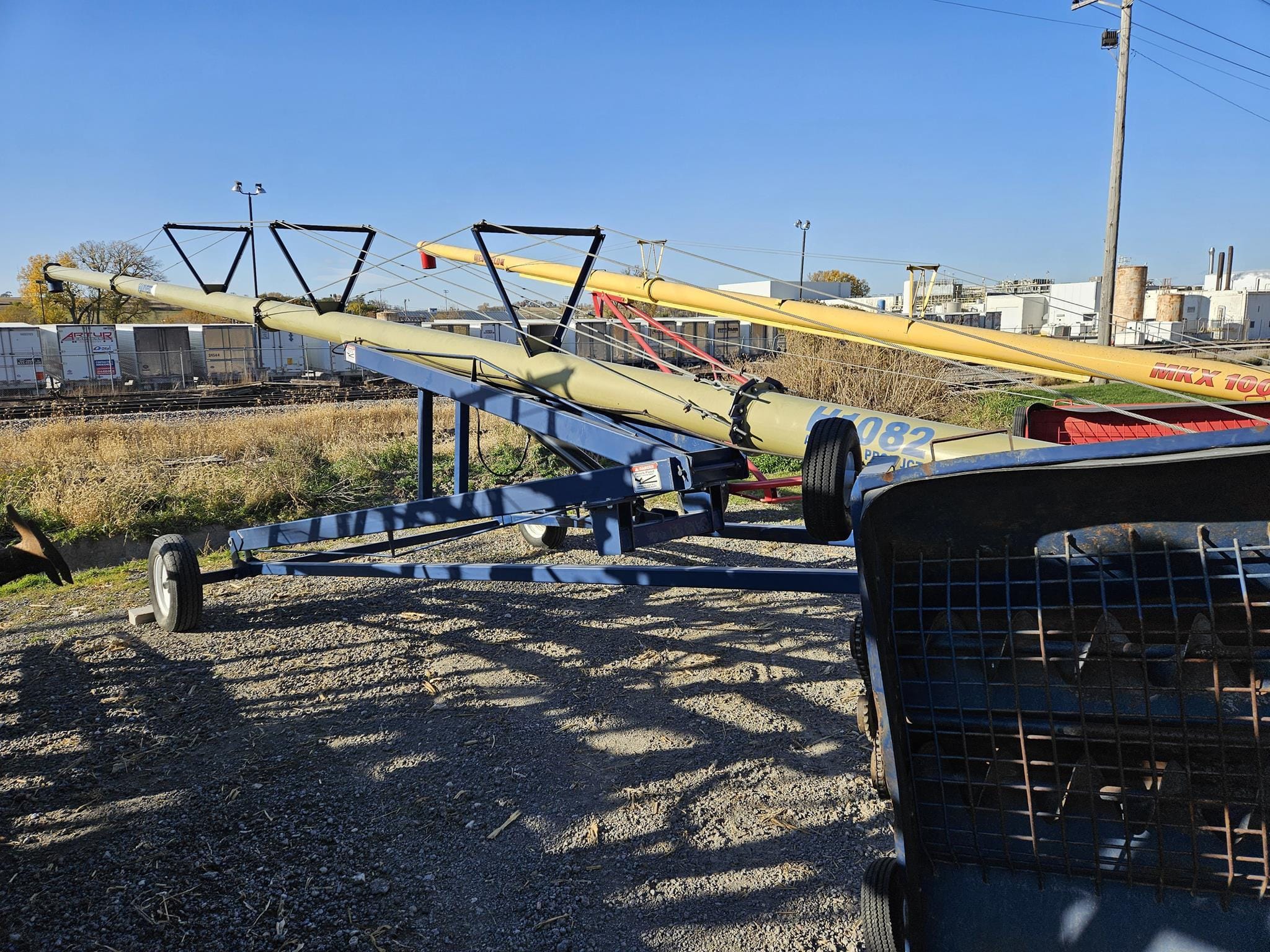 Harvest International H1082 Equipment Image0