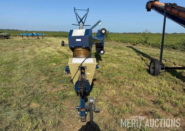 Image of Harvest International H1084XT equipment image 4