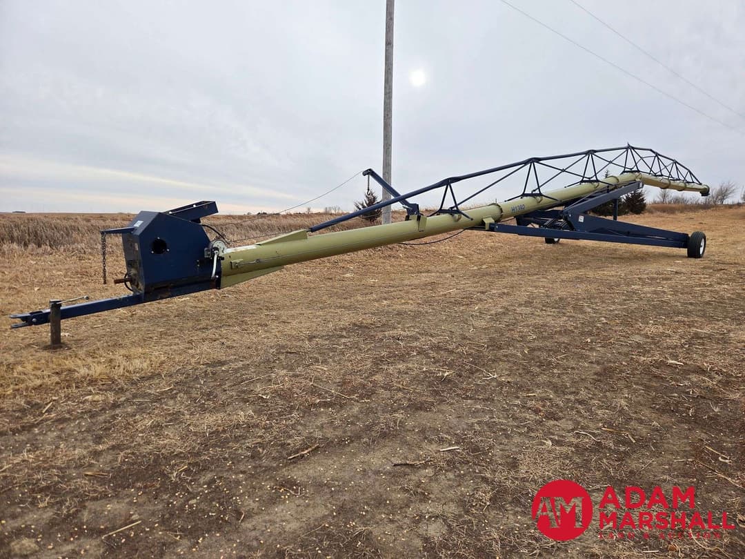 Image of Harvest International H1392 Primary image