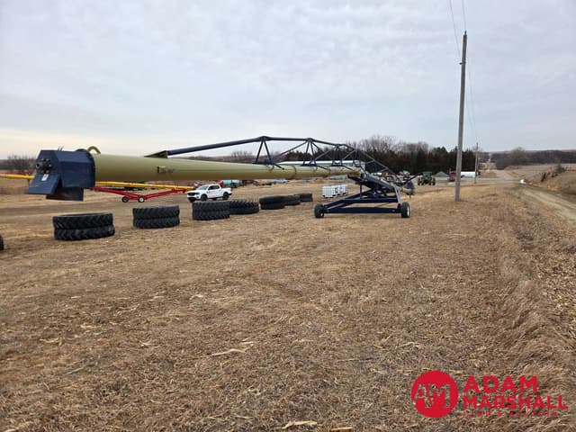 Image of Harvest International H1392 equipment image 3