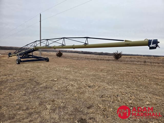 Image of Harvest International H1392 equipment image 2