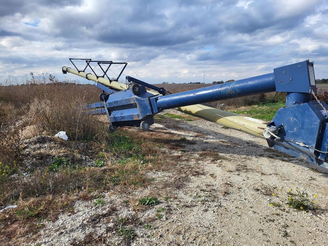 Image of Harvest International H1372 Image 1