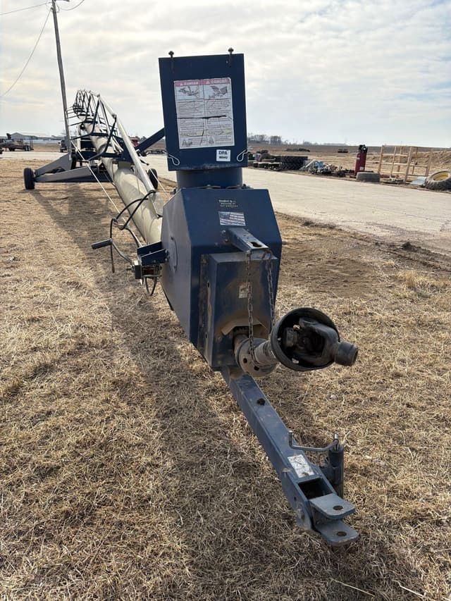 Image of Harvest International H1392 equipment image 2