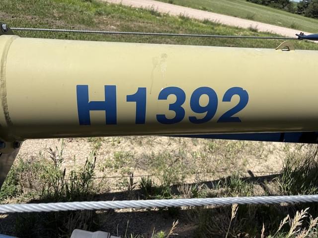 Image of Harvest International H1392 equipment image 3