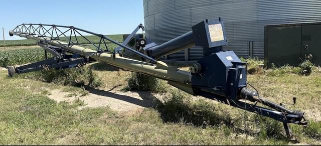 Image of Harvest International H1392 equipment image 1