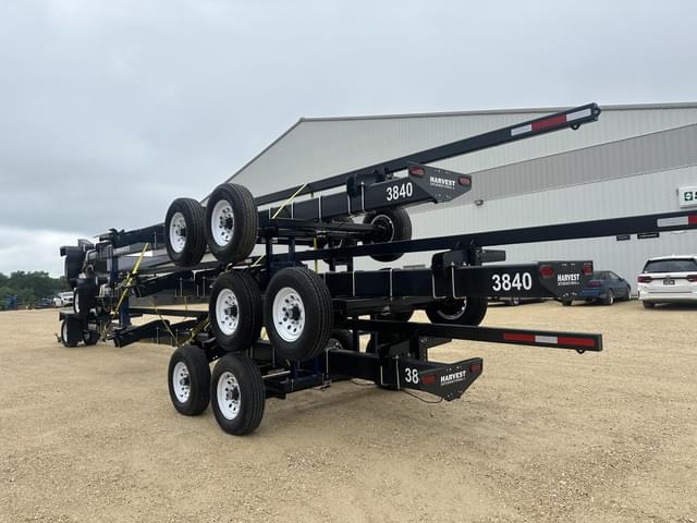 Image of Harvest International Challenger 3840 equipment image 3