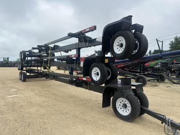 Main image Harvest International Challenger 3840