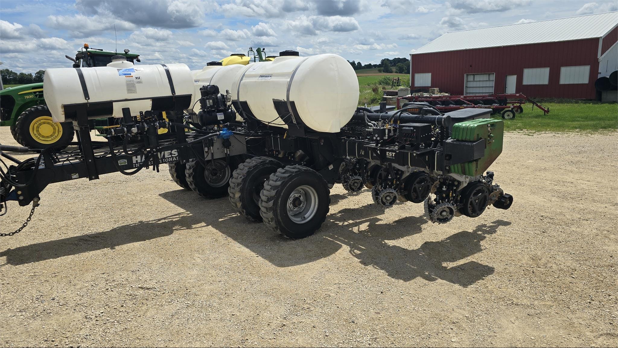 Main image Harvest International PB2030FR