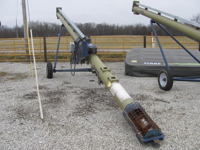 Image of Harvest International T1032 equipment image 2