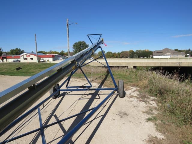 Image of Harvest International T852 equipment image 3