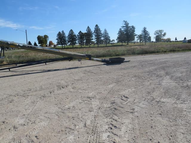 Image of Harvest International T852 equipment image 1