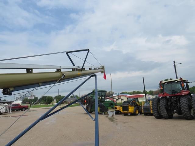 Image of Harvest International T852 equipment image 4