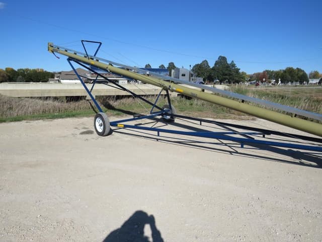 Image of Harvest International T852 equipment image 3