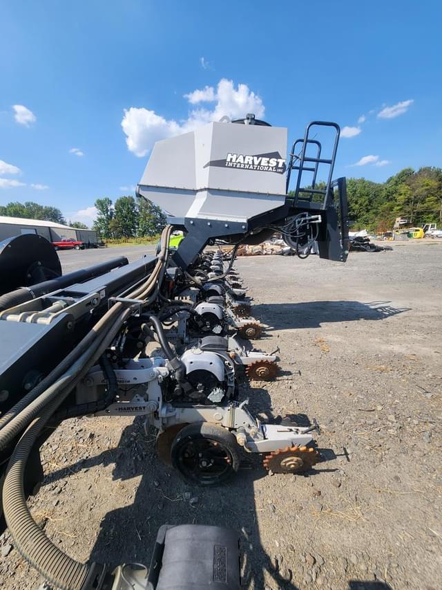 Image of Harvest International VF4038 equipment image 2