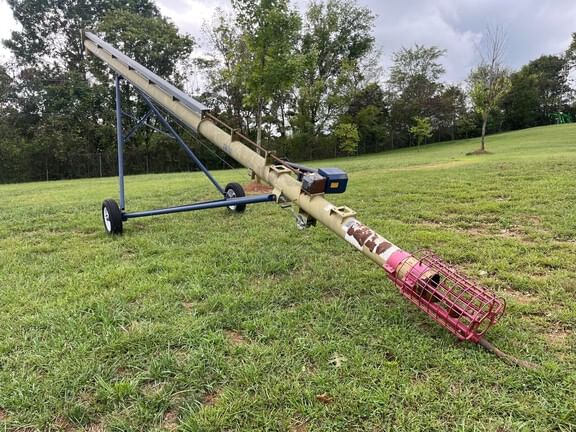 Harvest International T836 Equipment Image0