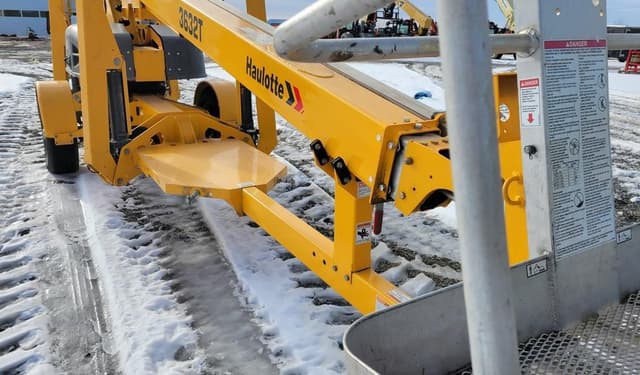 Image of Haulotte 3632T equipment image 4