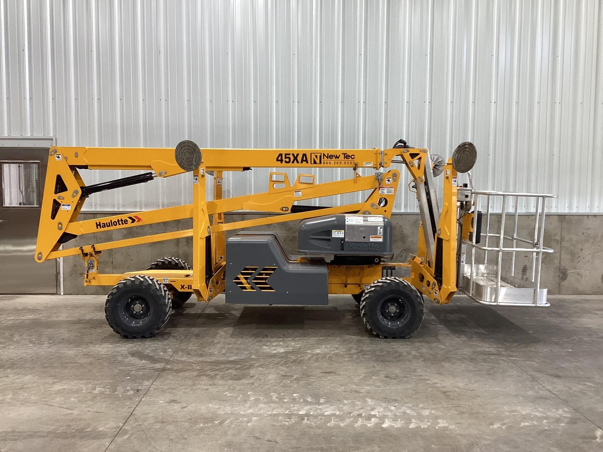 2023 Haulotte 45XA Equipment Image0