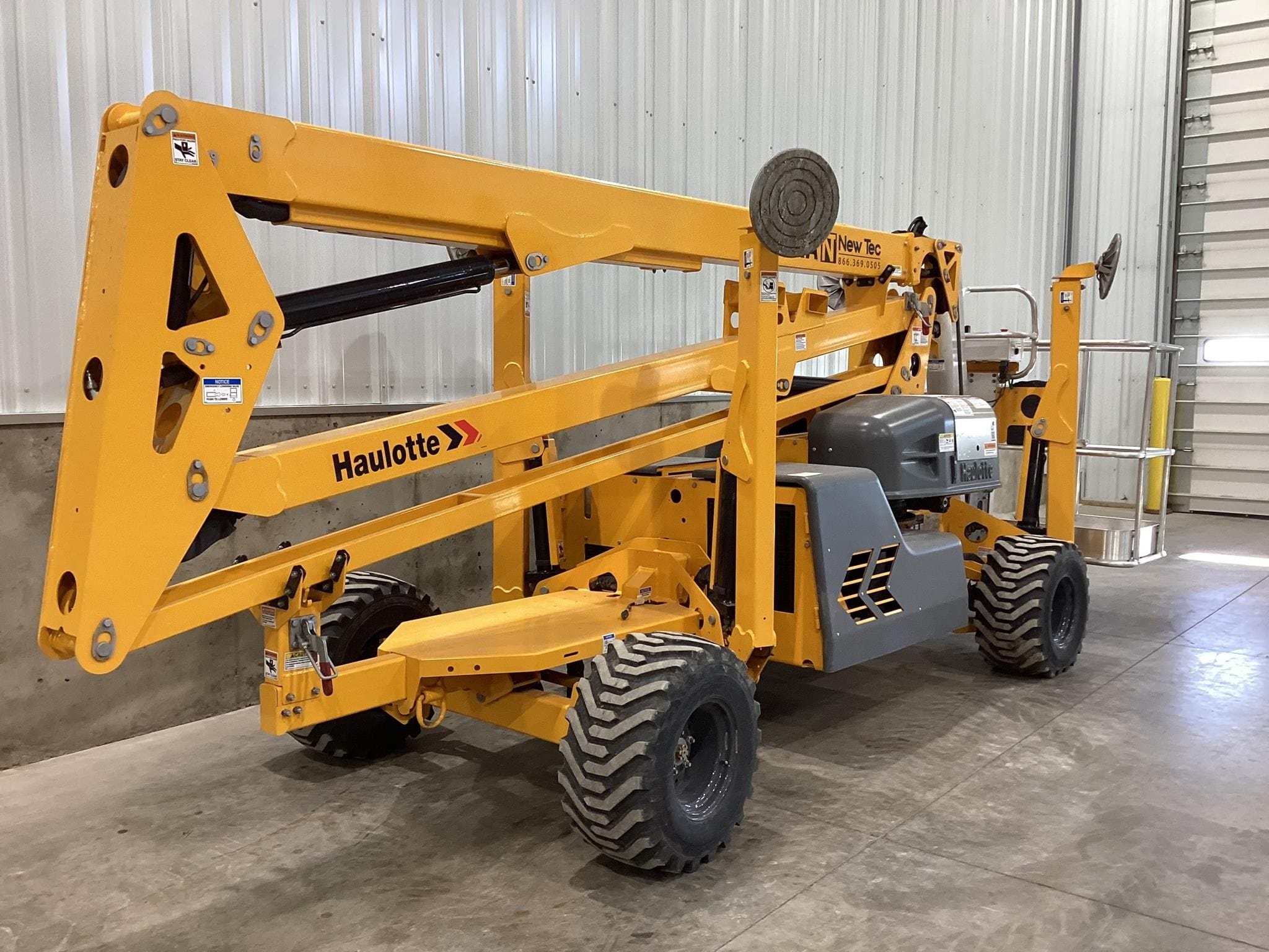 2023 Haulotte 45XA Equipment Image0