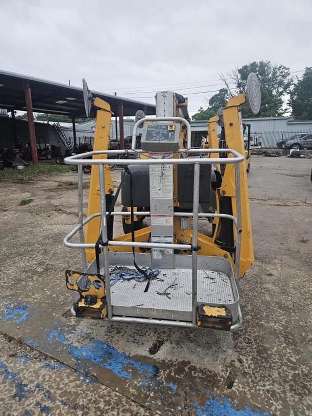 Image of Haulotte 5533A equipment image 3