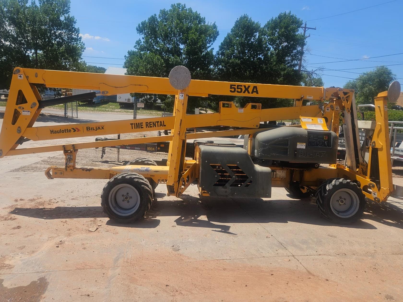 Haulotte 55XA Equipment Image0