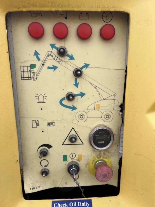 Image of Haulotte HB40 equipment image 4