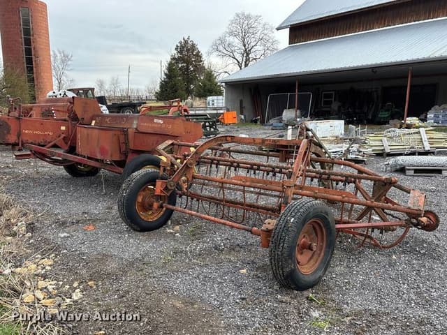 Image of New Holland 273 equipment image 4